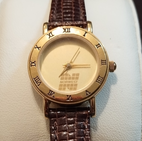 Rare Vintage Norwest Bank watch - Picture 1 of 6